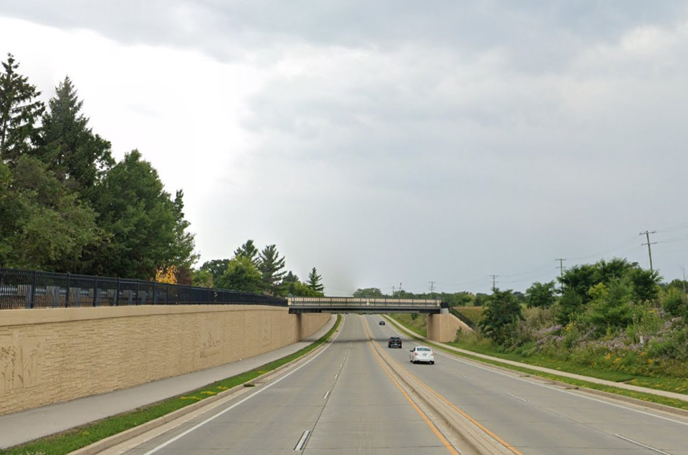 Washington St at CN/Metra, Grayslake